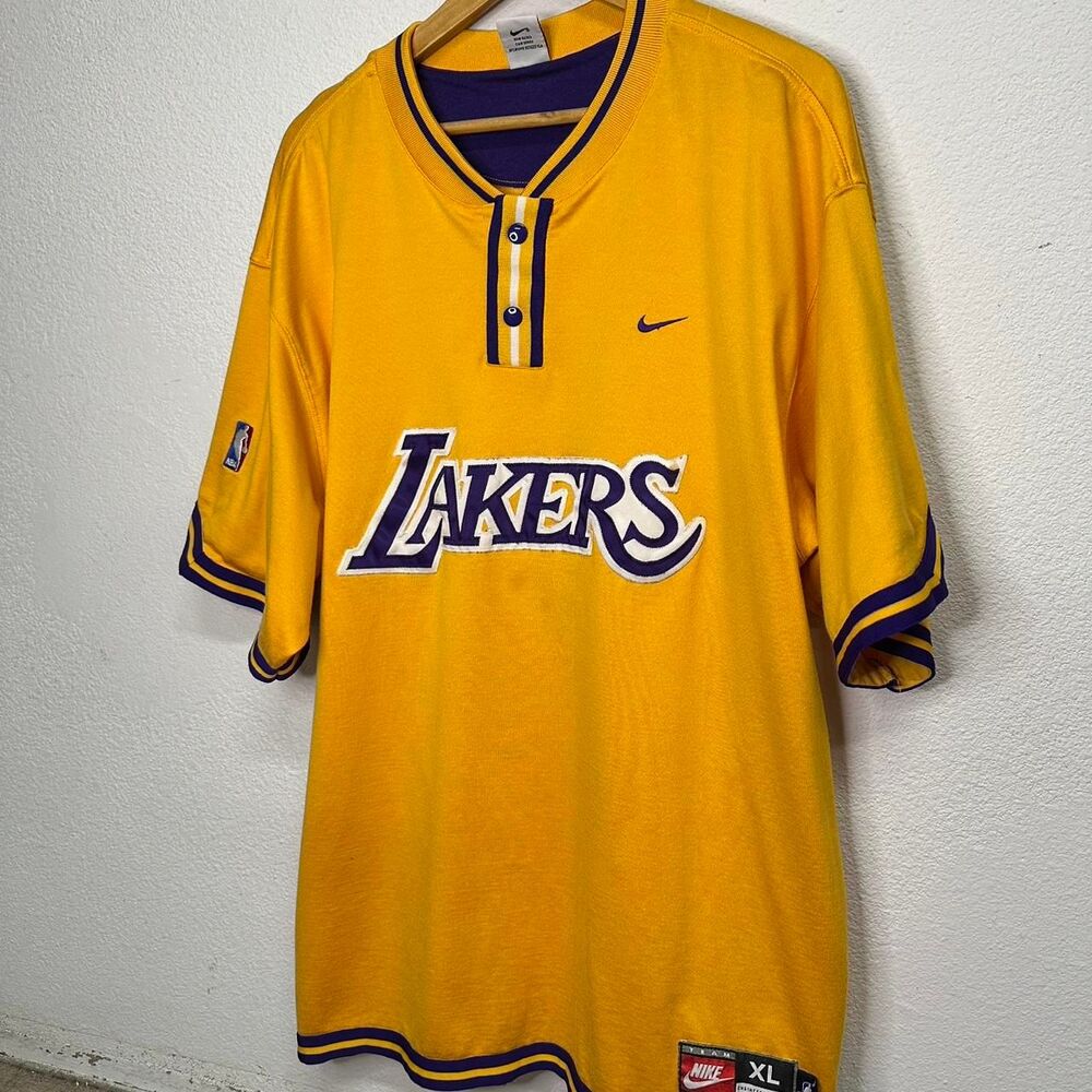 90’s Nike Lakers jersey